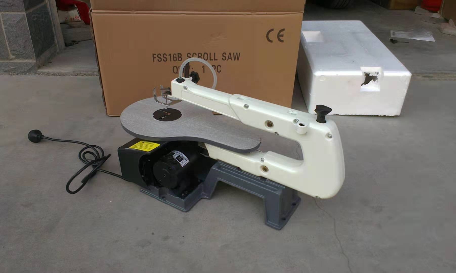 Hout snijden industriële deskt - Woodworking Electric Saw recensie en prijs